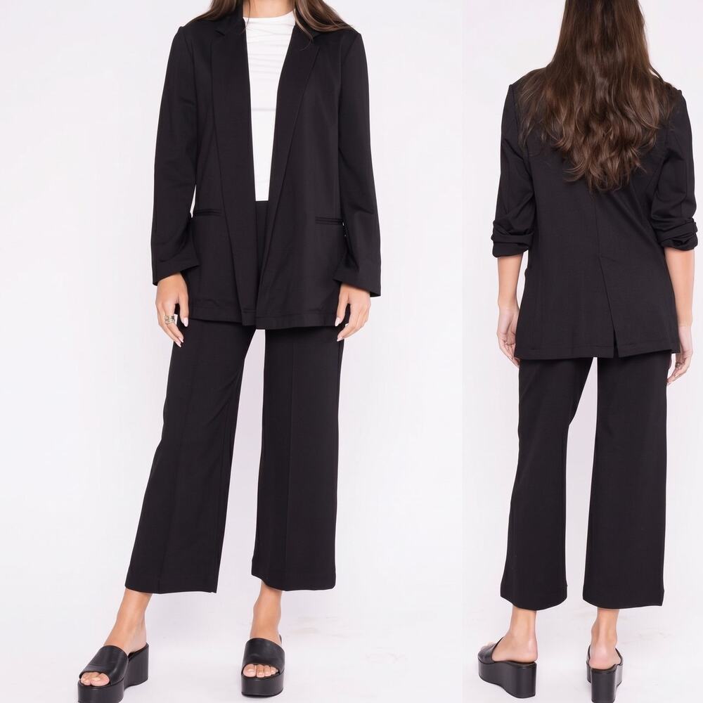 Black Cropped Wide-Leg Pants — Tailored Everyday Style